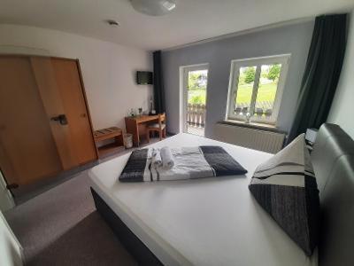 Landhotel Weisses Roess'L Adorf Zewnętrze zdjęcie
